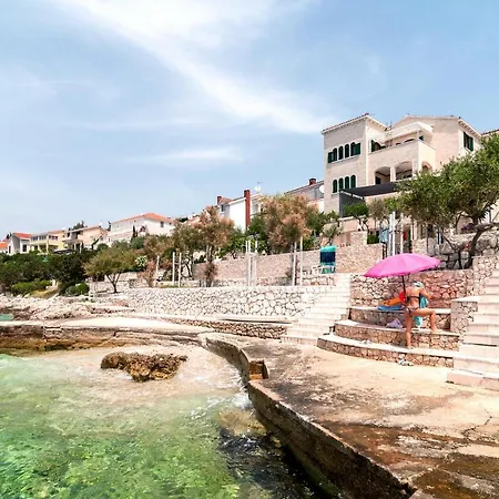 Amazing In Okrug Donji 아파트 *