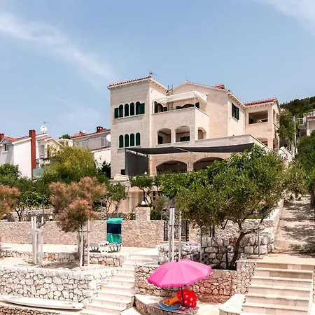 Amazing In Okrug Donji Donji Okrug (Ciovo)