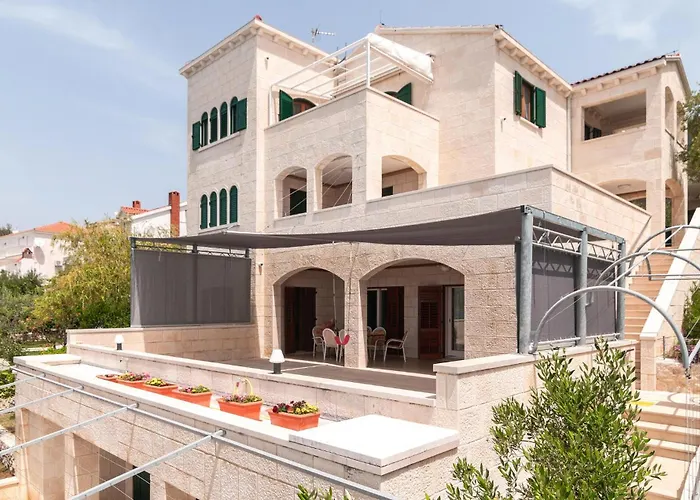 Amazing In Okrug Donji