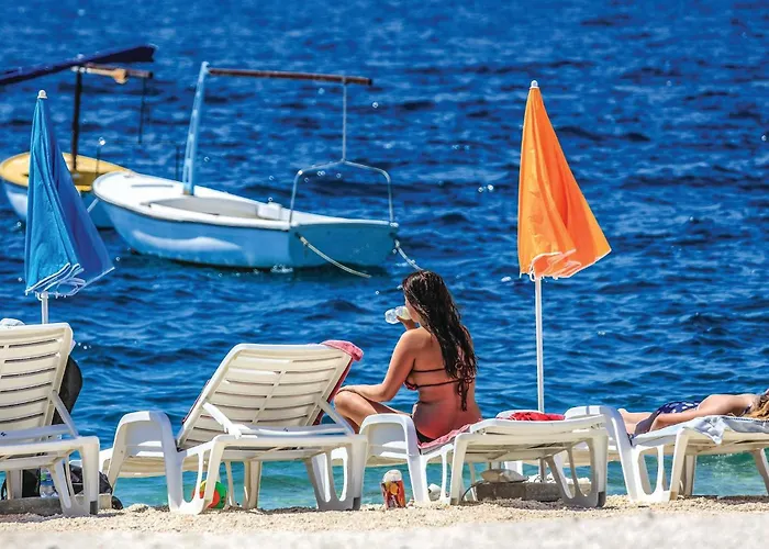 Amazing In Okrug Donji